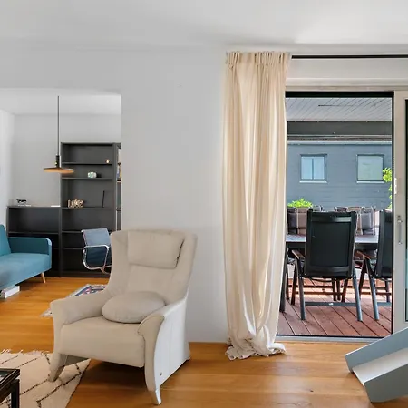 Σπίτι διακοπών Modern House, Pool, Garden *