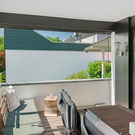 Modern House, Pool, Garden *