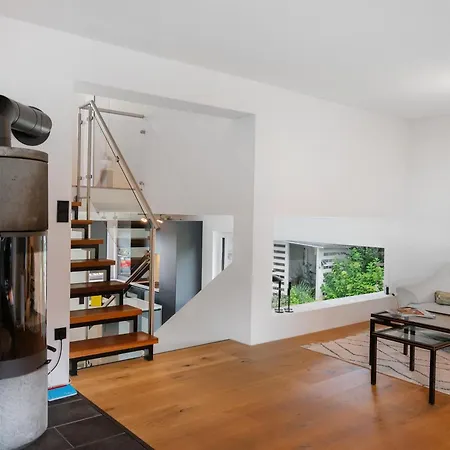 Σπίτι διακοπών Modern House, Pool, Garden