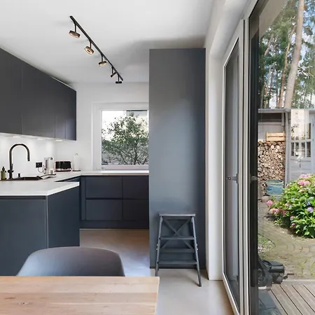 Modern House, Pool, Garden Σπίτι διακοπών *