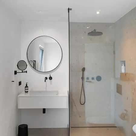 Σπίτι διακοπών Modern House, Pool, Garden
